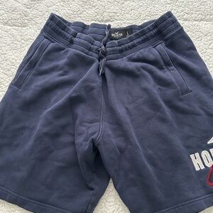 Hollister Men's Navy Shorts - Size L